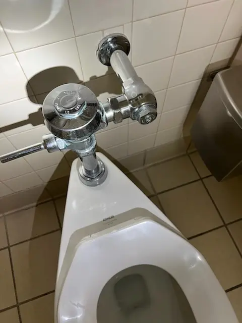 Fixture installation and repair for Garbage Disposal in River Ridge Country Club